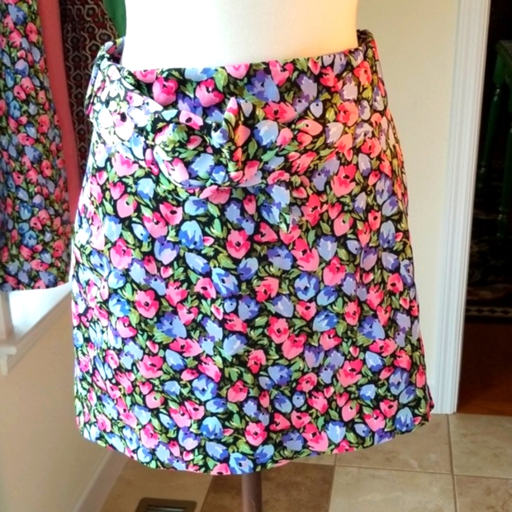 SALE Zara 🩷Floral Belted Mini Skirt w pockets - Picture 2 of 7